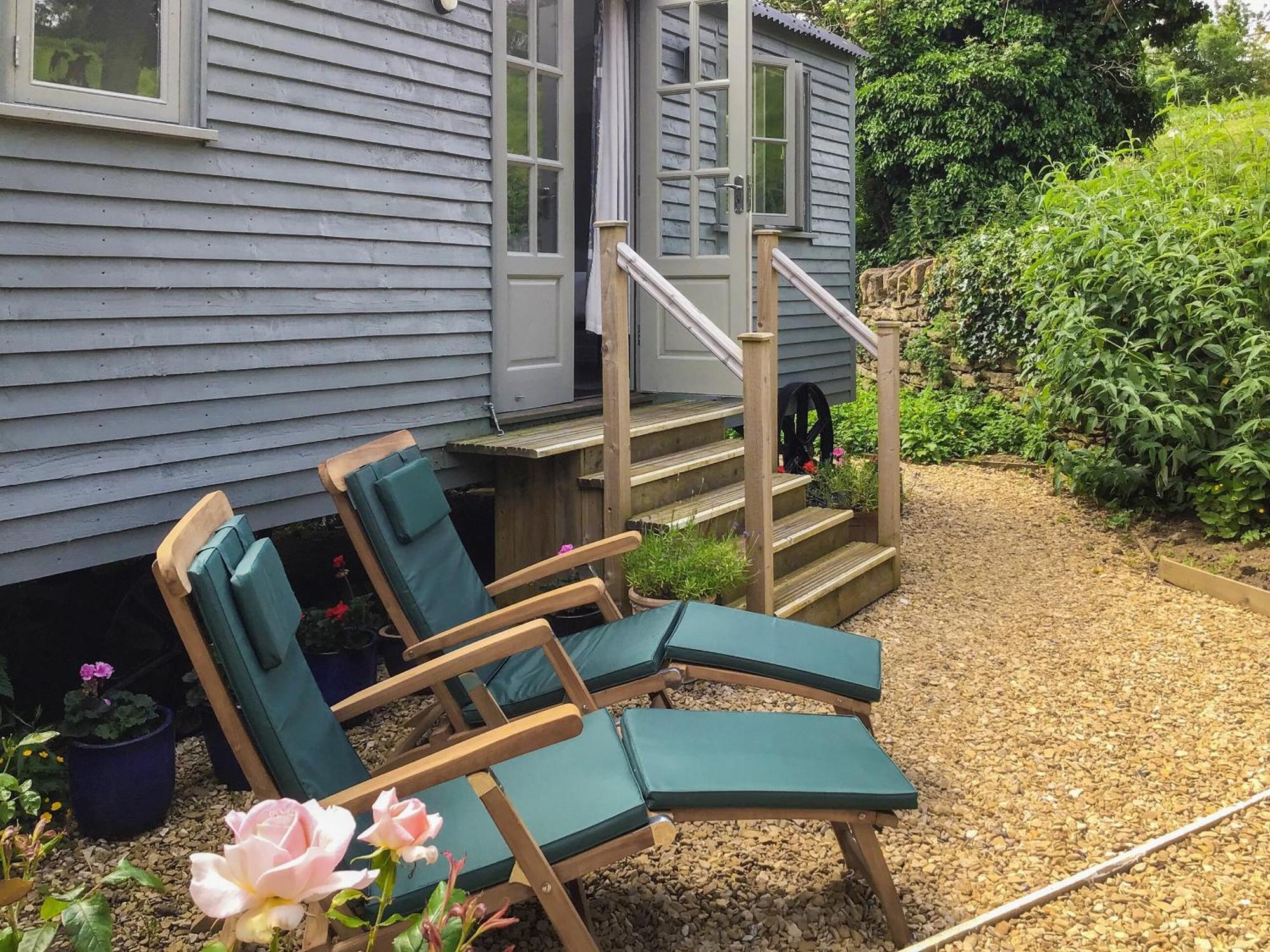 Fig Tree Shepherds Hut Bridport Exterior foto