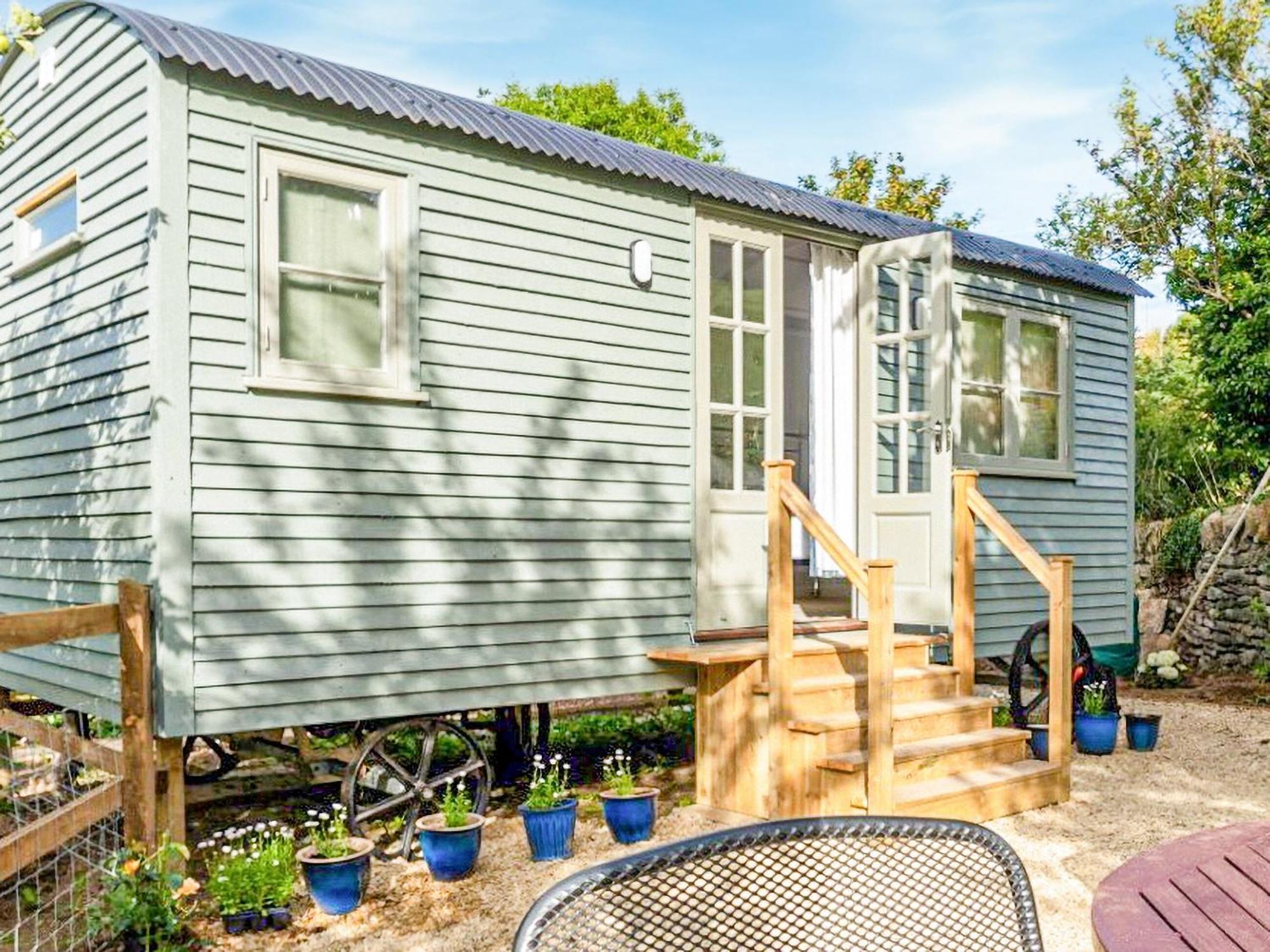 Fig Tree Shepherds Hut Bridport Exterior foto
